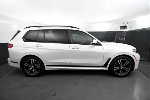 2020 BMW X7 M50i