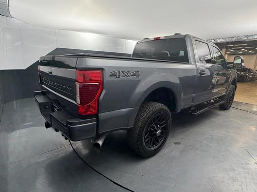 2022 Ford F-350 XLT