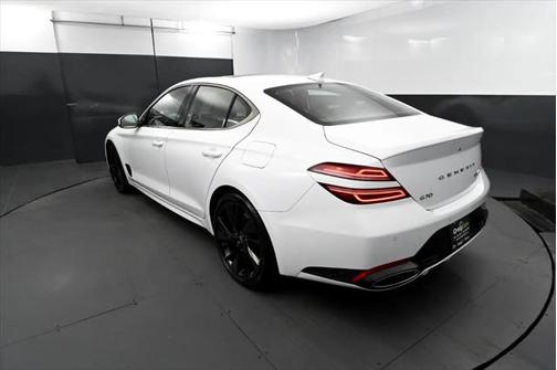 2022 Genesis G70 3.3T AWD