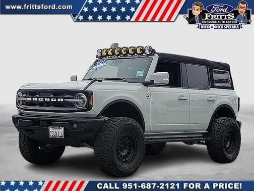 2023 Ford Bronco Outer Banks