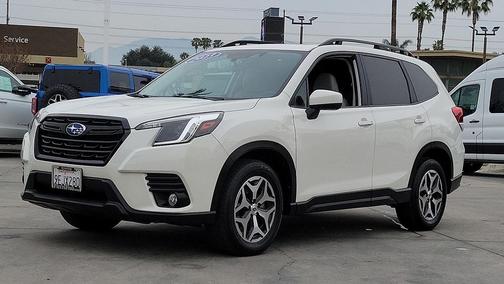 2023 Subaru Forester Premium