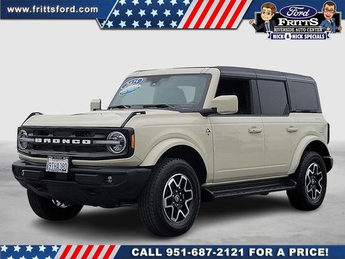 2025 Ford Bronco Outer Banks