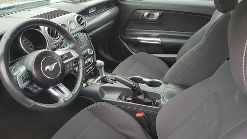 2021 Ford Mustang EcoBoost