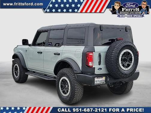 2023 Ford Bronco Base