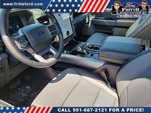 2025 Ford F-150 Lightning LARIAT