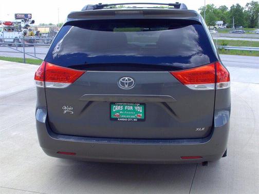 Green 2012 Toyota Sienna XLE