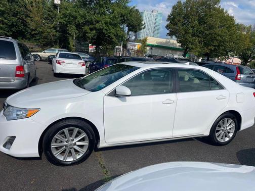 2014 Toyota Camry XLE