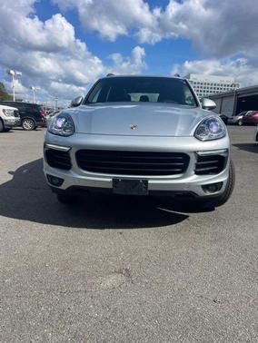 2017 Porsche Cayenne Platinum Edition