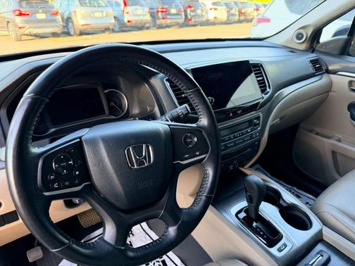 Crystal Black Pearl 2019 Honda Pilot EX-L