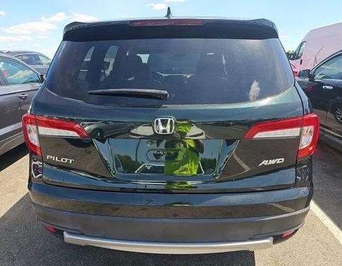 Crystal Black Pearl 2019 Honda Pilot EX-L
