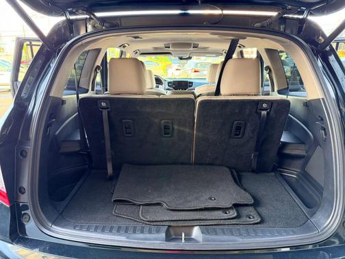 Crystal Black Pearl 2019 Honda Pilot EX-L