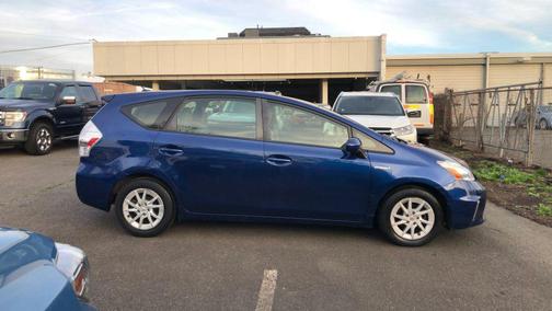 2013 Toyota Prius v Three