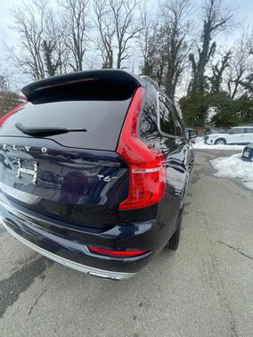 2017 Volvo XC90 T6 Momentum