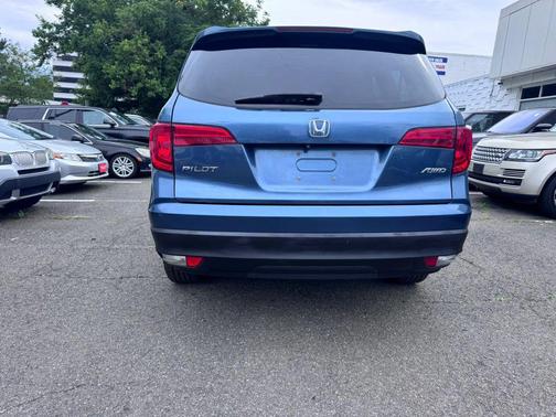 Modern Steel Metallic 2016 Honda Pilot EX-L