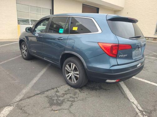 Modern Steel Metallic 2016 Honda Pilot EX-L