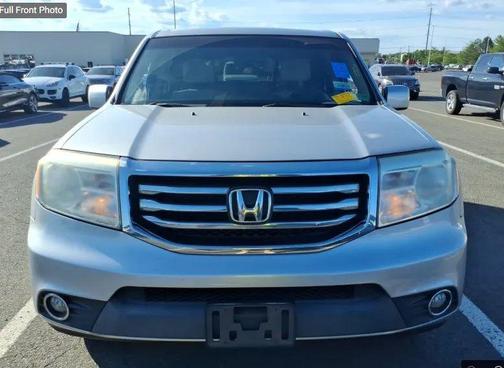 Modern Steel Metallic 2015 Honda Pilot SE