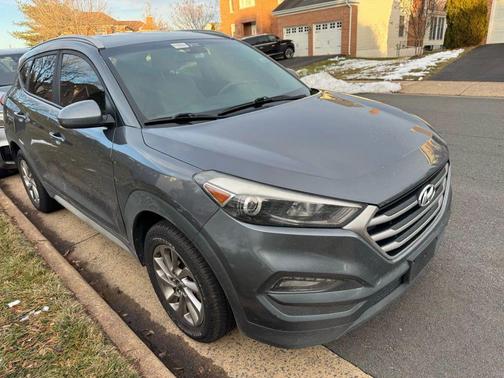 2018 Hyundai TUCSON SEL