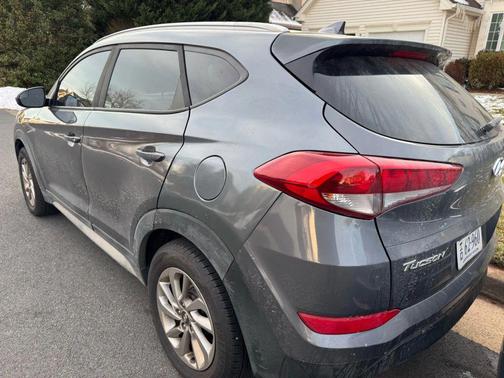2018 Hyundai TUCSON SEL