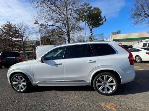 2016 Volvo XC90 Hybrid T8 Inscription