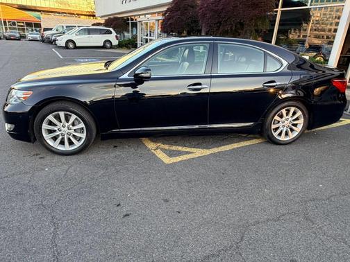 Obsidian 2010 Lexus LS 460 Base