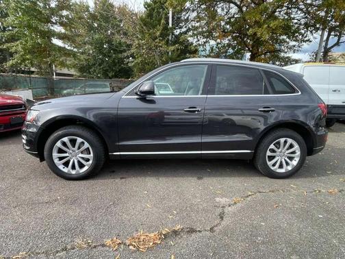 2017 Audi Q5 2.0T Premium