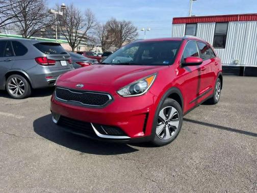 Crimson Red 2018 Kia Niro LX