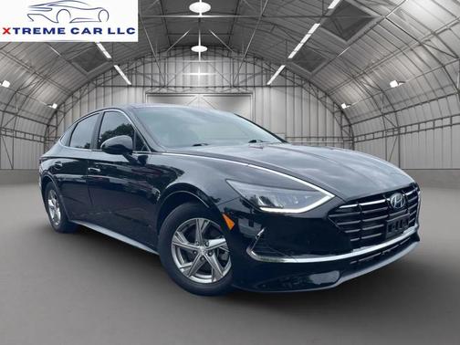 Phantom Black 2021 Hyundai SONATA SE