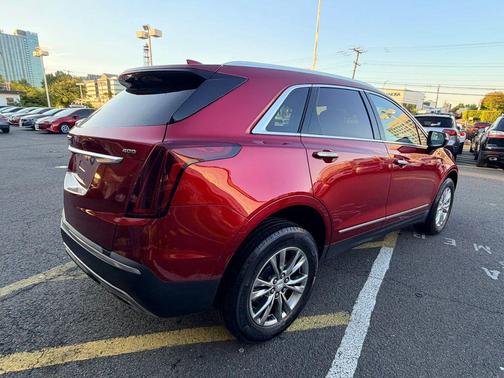 Infrared Tintcoat 2021 Cadillac XT5 Sport