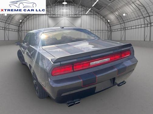 Granite Crystal Metallic Clearcoat 2014 Dodge Challenger R/T
