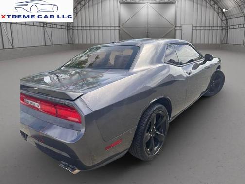 Granite Crystal Metallic Clearcoat 2014 Dodge Challenger R/T