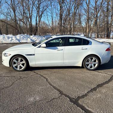 2018 Jaguar XE 25t Premium
