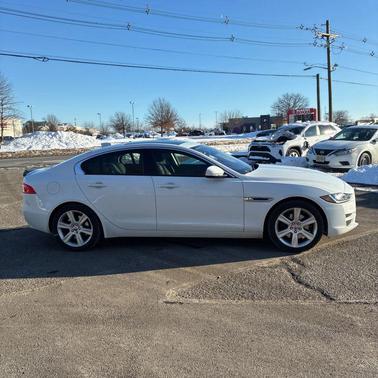 2018 Jaguar XE 25t Premium