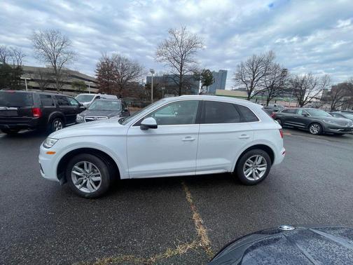 2020 Audi Q5 45 Premium
