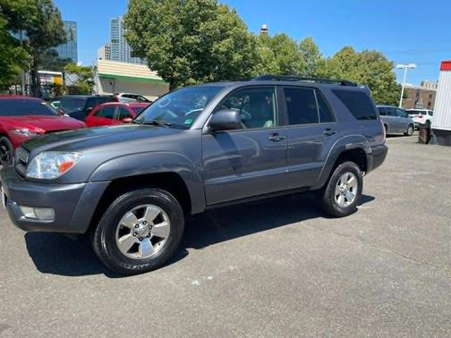 Gray 2005 Toyota 4Runner Sport