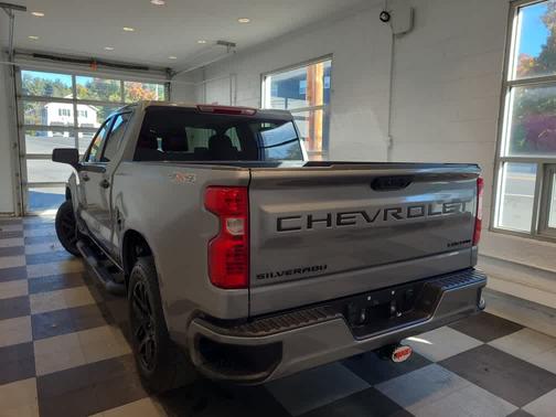 Sterling Gray Metallic 2024 Chevrolet Silverado 1500 Custom