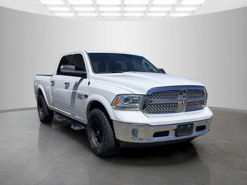 Bright White Clearcoat 2015 RAM 1500 Laramie