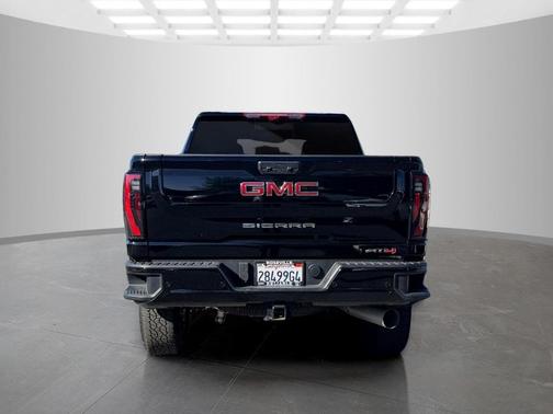 Onyx Black 2025 GMC Sierra 2500 AT4