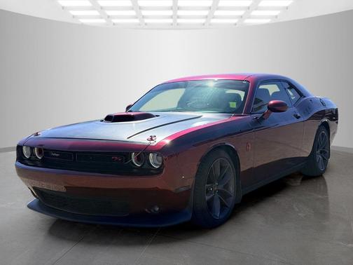 Octane Red Pearlcoat 2019 Dodge Challenger R/T Scat Pack