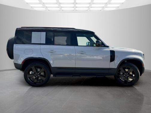 Borasco Grey 2026 Land Rover Defender P300 S