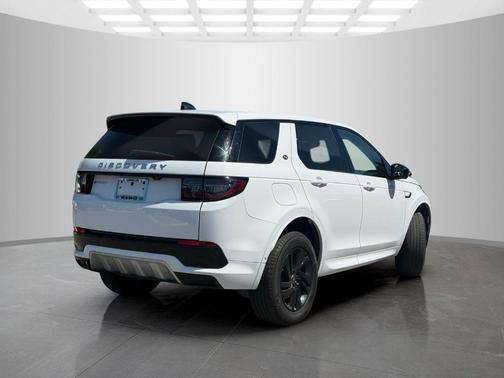 Fuji White 2025 Land Rover Discovery Sport S