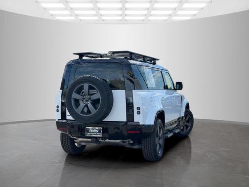Fuji White 2026 Land Rover Defender 110 X-Dynamic SE