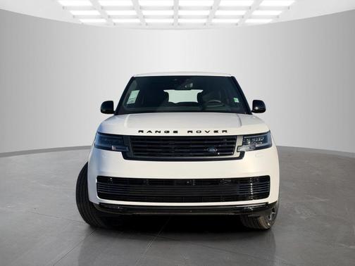 Ostuni Pearl White 2026 Land Rover Range Rover P615 SV