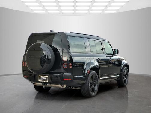 Santorini Black 2026 Land Rover Defender P400 X-Dynamic SE