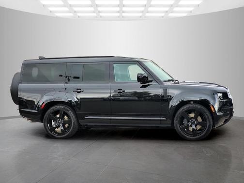 Santorini Black 2026 Land Rover Defender P400 X-Dynamic SE