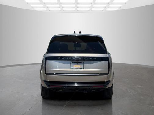 Batumi Gold 2024 Land Rover Range Rover P530 SE