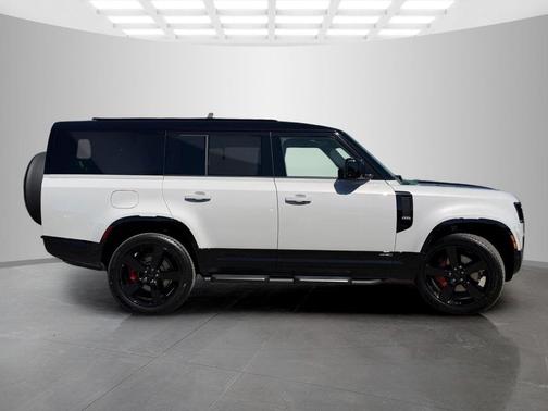 Borasco Grey 2026 Land Rover Defender P400 X