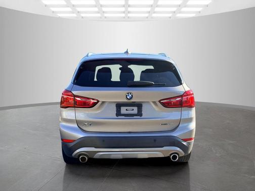 Silver Metallic 2022 BMW X1 xDrive28i