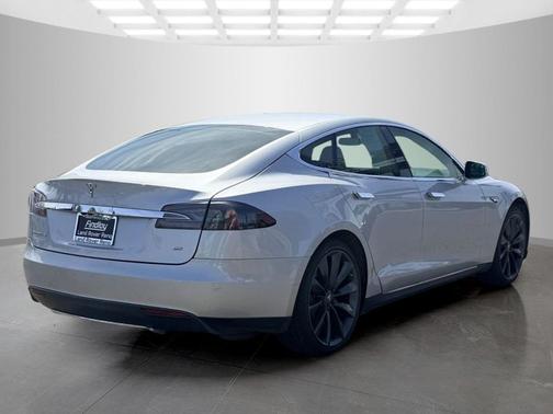 Silver Metallic 2014 Tesla Model S Base