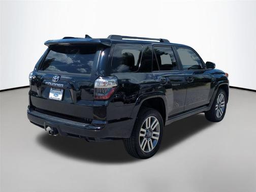 Midnight Black Metallic 2022 Toyota 4Runner TRD Sport