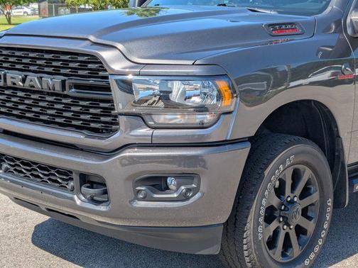 2024 RAM 2500 Big Horn Crew Cab 4x4 8' Box